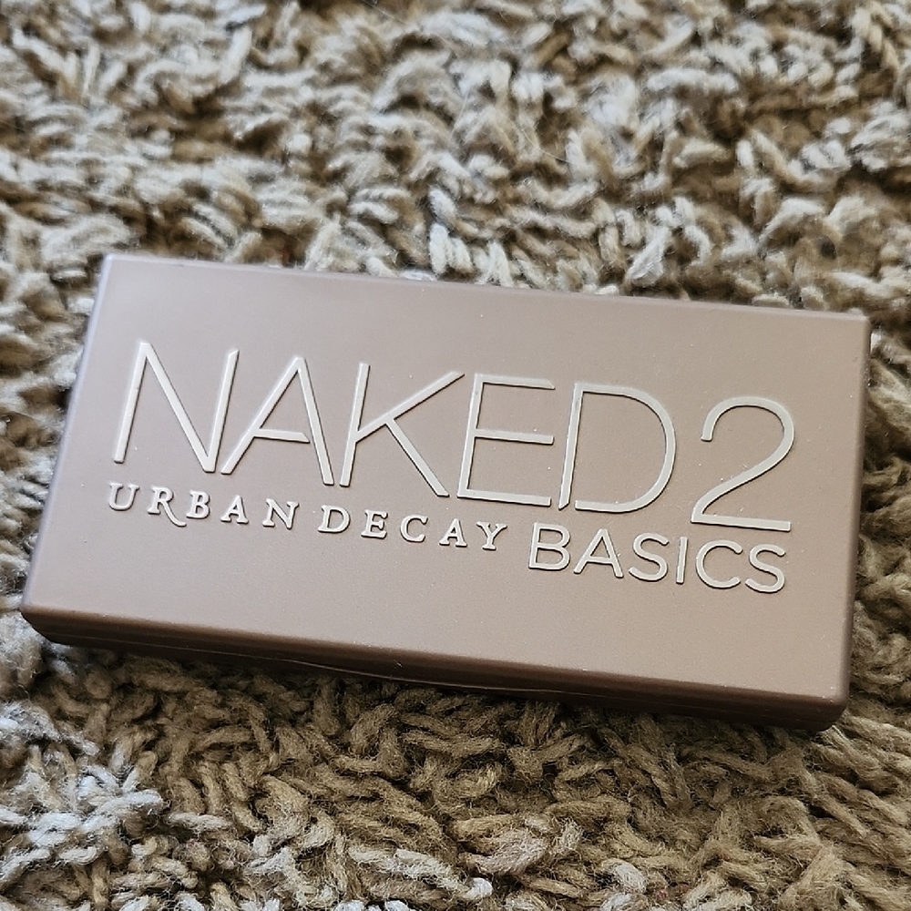 Urban Decay Naked2 Basics Eyeshadow Palette - Brown